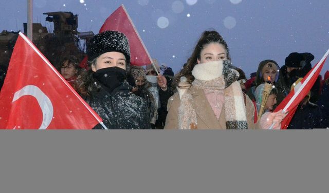 Kars'ta "Sarıkamış şehitleri" için temsili nöbet tutuldu