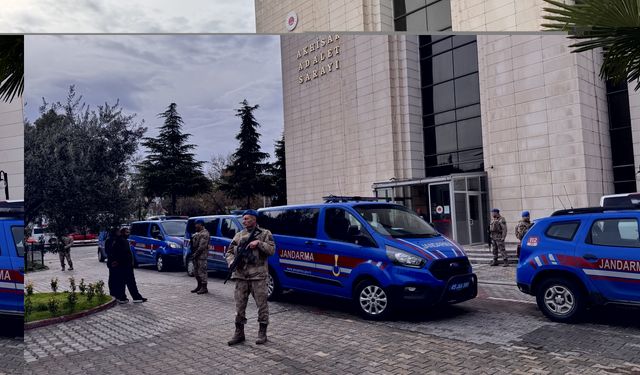 Manisa'da iki aile arasında çıkan kavgada 1'i ağır 3 kişi yaralandı