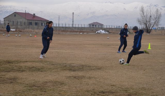 Şeymanur, Kadınlar 1. Ligi'nde kalesini gole kapattı