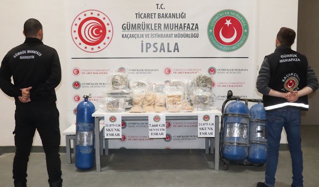 Ticaret Bakanlığı Gümrük Muhafaza ekipleri kaçakçılık operasyonlarını sürdürüyor