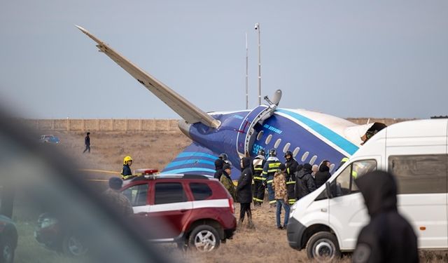 Aktau'daki uçak kazasında otuziki kişi kurtuldu