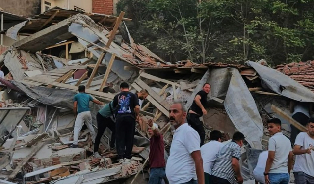 AFAD'dan Sındırgı depremi  ön değerlendirme raporu