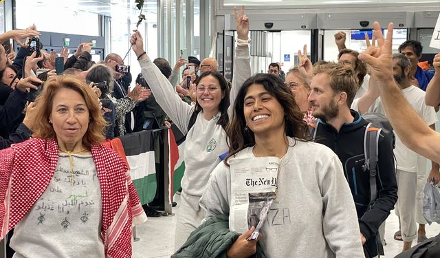 Küresel Sumud Filosu'na katılan Fransız aktivistlerin bir kısmı Fransa'ya ulaştı
