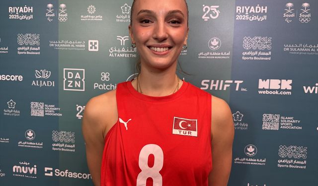 6. İslami Dayanışma Oyunları'nda şampiyon olan Kadın Milli Voleybol Takımı Antrenörü Öçal:
