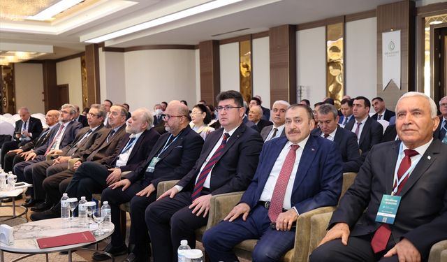 Afyonkarahisar'da Türk Dünyası 1. Su Çalıştayı başladı