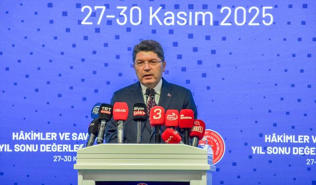 Bakan Tunç, Afyonkarahisar'da HSK Yıl Sonu Değerlendirme Toplantısı'nda konuştu: (1)