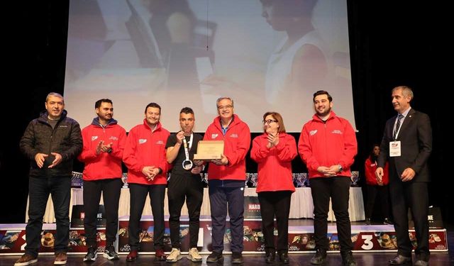 Gaziantep'te düzenlenen '7. Gazi Yarı Maratonu ve Halk Koşusu' tamamlandı