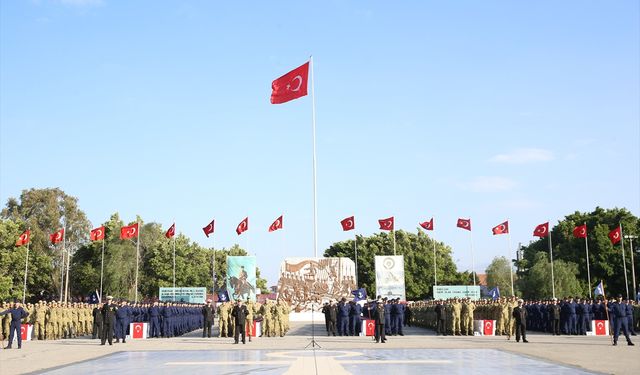 Hatay'da eğitimlerini tamamlayan 1418 acemi er yemin etti