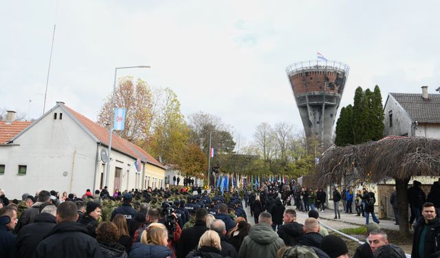 Hırvatistan'daki Vukovar katliamı anma törenleri