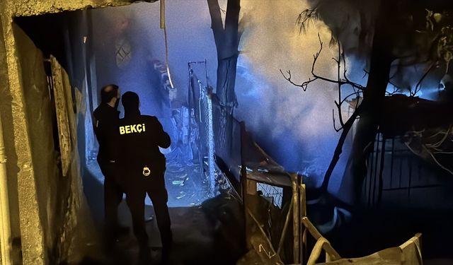 Karabük'te bahçede çıkan yangına müdahale eden itfaiye eri yaralandı