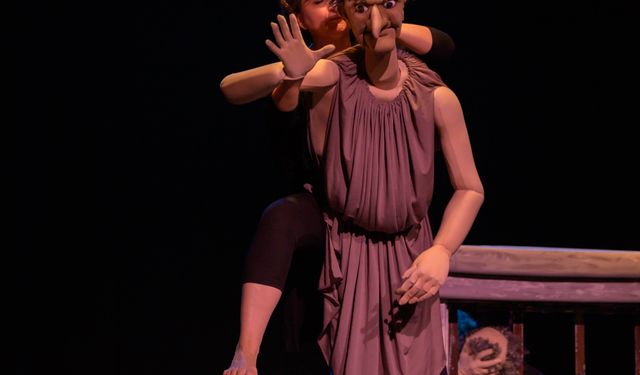 Marina Yüce Batum Kukla Festivali'nde ödül aldı