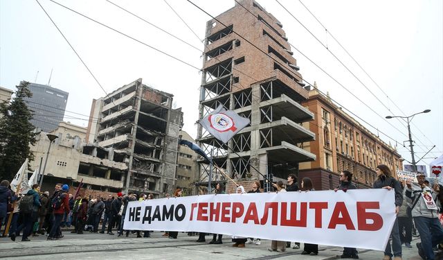 Sırbistan'da eski genelkurmay binasının yıkım kararı
