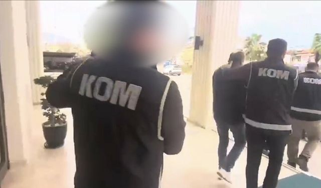 Telefonda 11 milyon lira dolandıran şüphelilere operasyon; 3 tutuklama