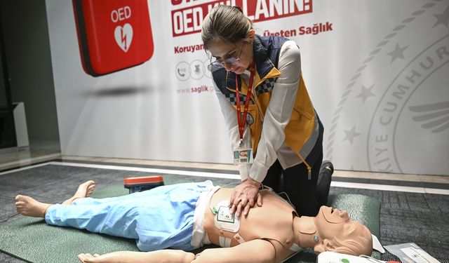 Ani kalp durmalarında 'Otomatik Eksternal Defibrilatör' cihazı hayat kurtaracak