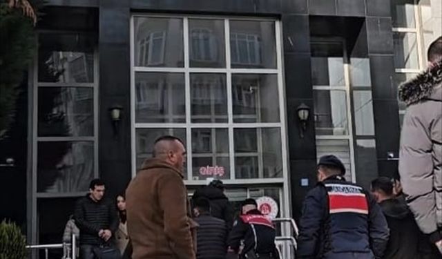 Çorum'da silahlı çatışma sonrası gözaltına alınan 7 kişiden 3'ü tutuklandı