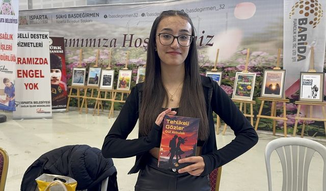 Isparta'da 17 yaşındaki genç yazar 4. kitabını fuarda tanıtıyor