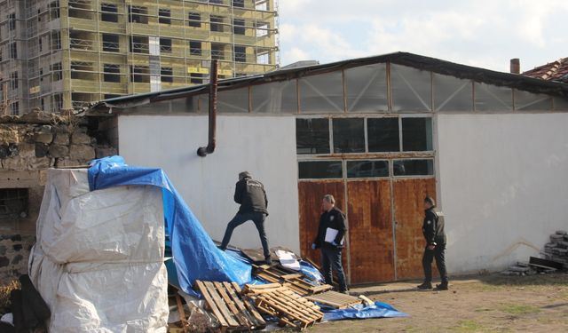 Kayseri'de soba borusuna tel takmaya çalışırken düşen kişi öldü