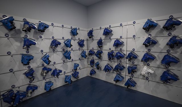 Kış şehri Erzurum'daki buz salonları çok yönlü yaşam merkezine dönüştü