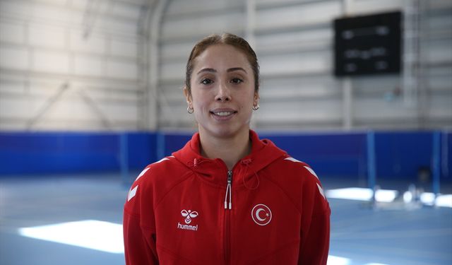 Milli badmintoncu Özge'nin hedefi Türkiye'ye yeni madalyalar kazandırmak