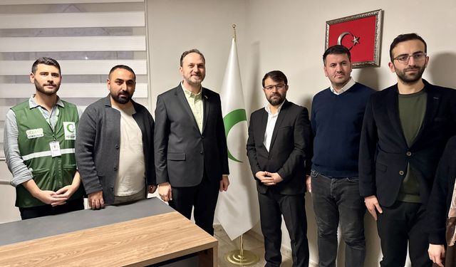 Yeşilay Genel Başkanı Dinç, Kırşehir'de gençlerle ve gönüllülerle buluştu