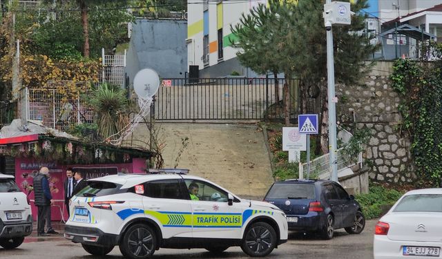 Zonguldak'ta kamyonetin çarptığı 4 yaşındaki çocuk öldü