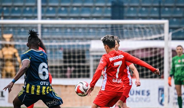 ABB FOMGET - Fenerbahçe ArsaVev: 1-1