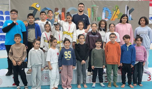 Nevşehirli sporcular, Zonguldak'tan madalya ile döndü
