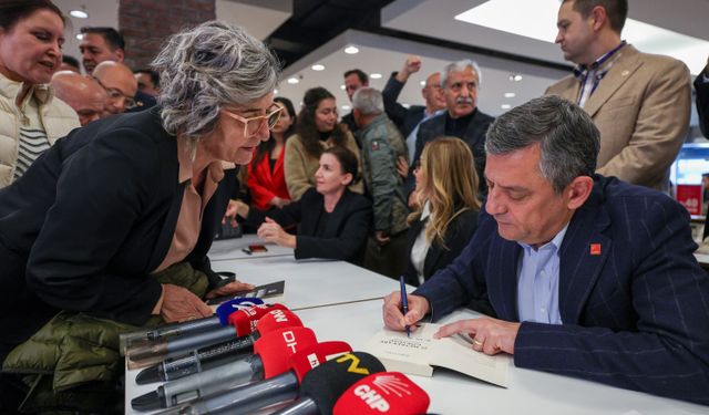 Özgür Özel: Meclis Başkanlığı ibretialem olacak şekilde bu olayın üzerine gitmelidir