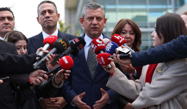 Özgür Özel'den, Uyuşmazlık Mahkemesi Başkanı Güleç'e ziyaret