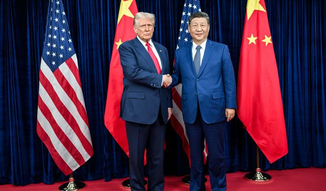 Trump, Nvidia çiplerinin Çin'e ihracına izin verileceğini duyurdu