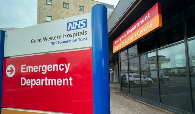 İngiltere Sağlık Servisi NHS uyardı! Maske takın