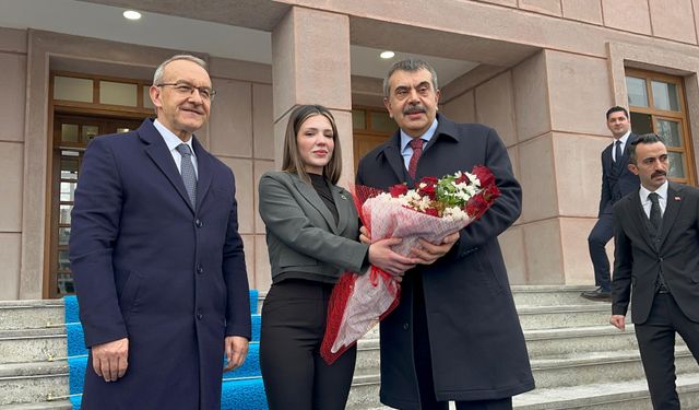 Bakanı Tekin: Yaratılıştan olan farklılıkları zenginlik olarak görüyoruz