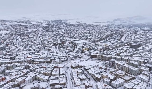 Beyaza bürünen Kırşehir, havadan görüntülendi