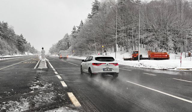 Bolu Dağı'nda sis etkili oldu