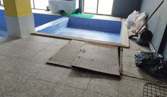 Cesedini kireçleyip havuzun deposunda sakladığı babasını 4 ay önce öldürmüş