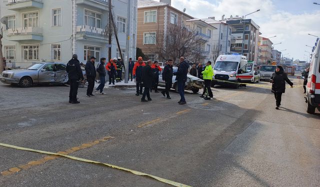 Eşiyle birlikte kazada yaralanan Fatma kurtarılamadı