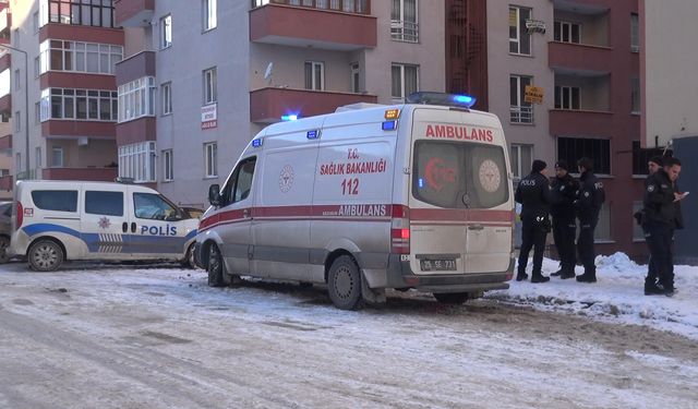 Evden 'bebek ağlama sesi' geldi, herkes seferber oldu