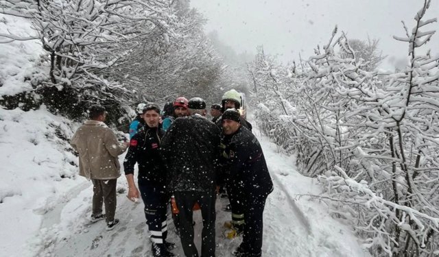 Giresun'da otomobil uçuruma yuvarlandı; 6 yaralı