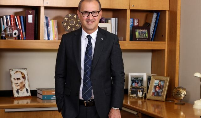 İş Bankası'ndan yeni bankacılık deneyimi; İş Black