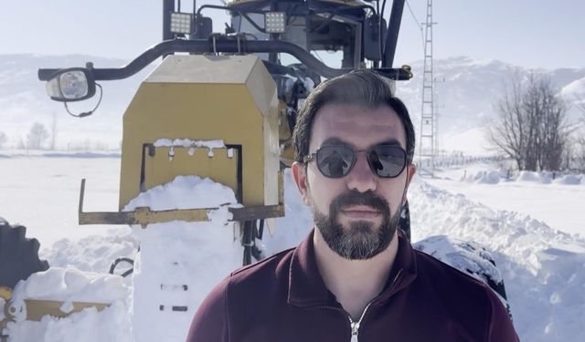 İş makinesi operatörü çocuğu kırmadı, evin önünü kardan temizleyip yolu açtı (2)