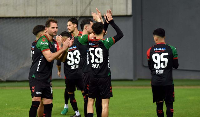 Karşıyaka şampiyonluk aşkına