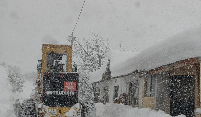 Kastamonu'da 328 köy yolu kardan kapalı