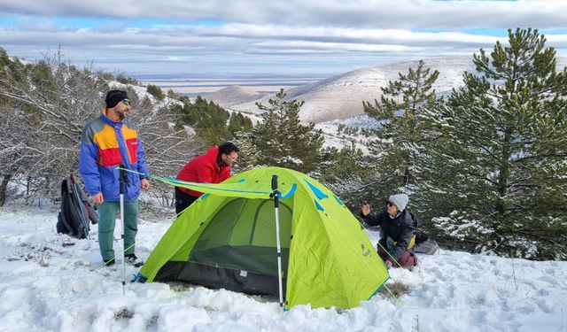Kırşehir'de 1571 metre rakımda 'karsambaç' keyfi