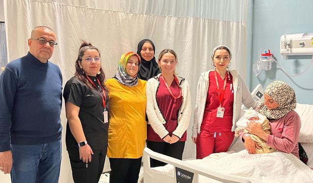 Osmaniye'de yılın ilk bebeği 'Elin' oldu