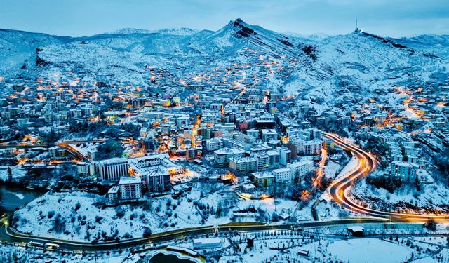 Tunceli'de eğitime kar engeli