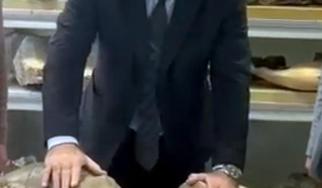 Tuzluca'da bulunan 30 milyon yıllık dev gergedan fosili, MTA Tabiat Tarihi Müzesi'nde