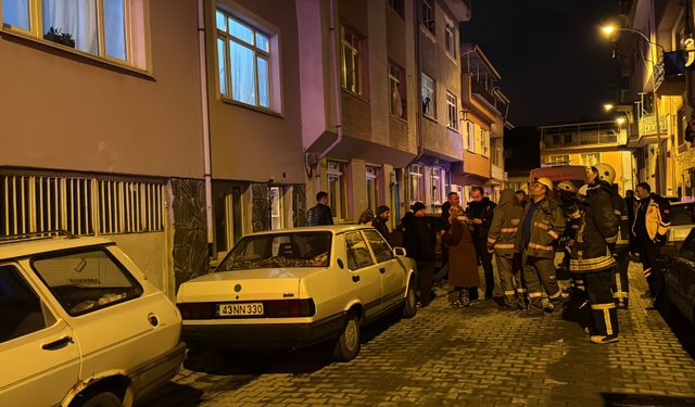 Uzaklaştırma kararı olan damat, kayınvalidesinin evini ateşe verdi