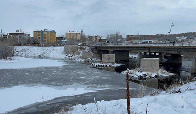 Ardahan, beyaza büründü