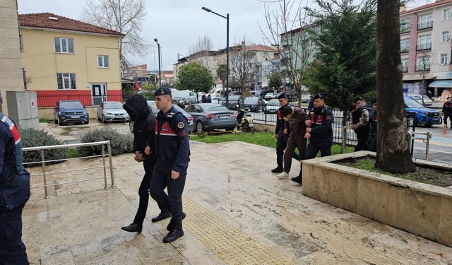 Bağ evinden tarım aletleri çalındı; 6 gözaltı