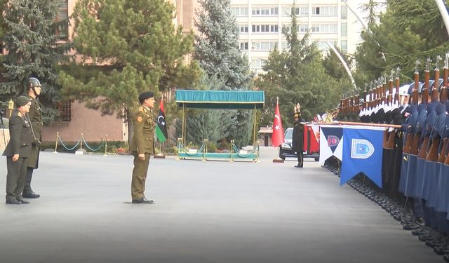 Bakan Güler, Libya Genelkurmay Başkan Vekili Korgeneral Al‑Namroush'u kabul etti (2)